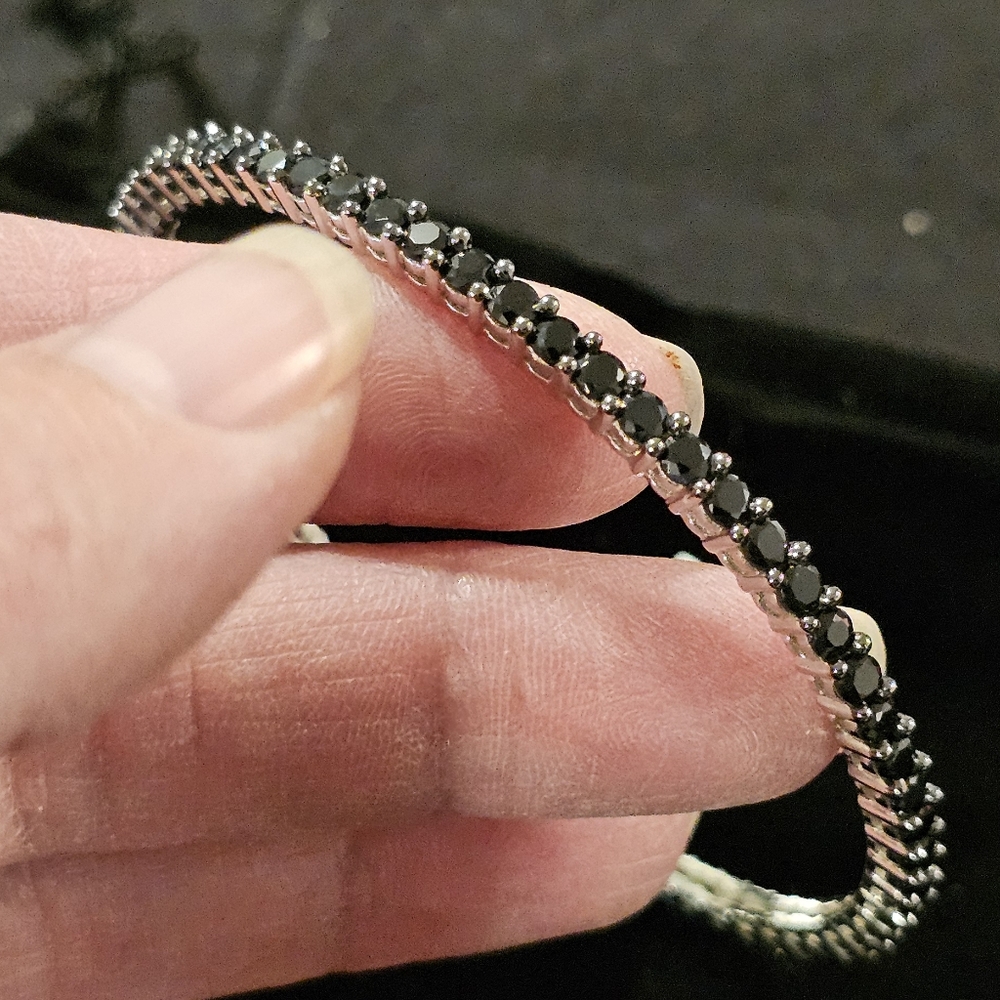 97 - Stunning Womens White Gold, Black Spinel 8.84 CTW 7in Designer Bracelet